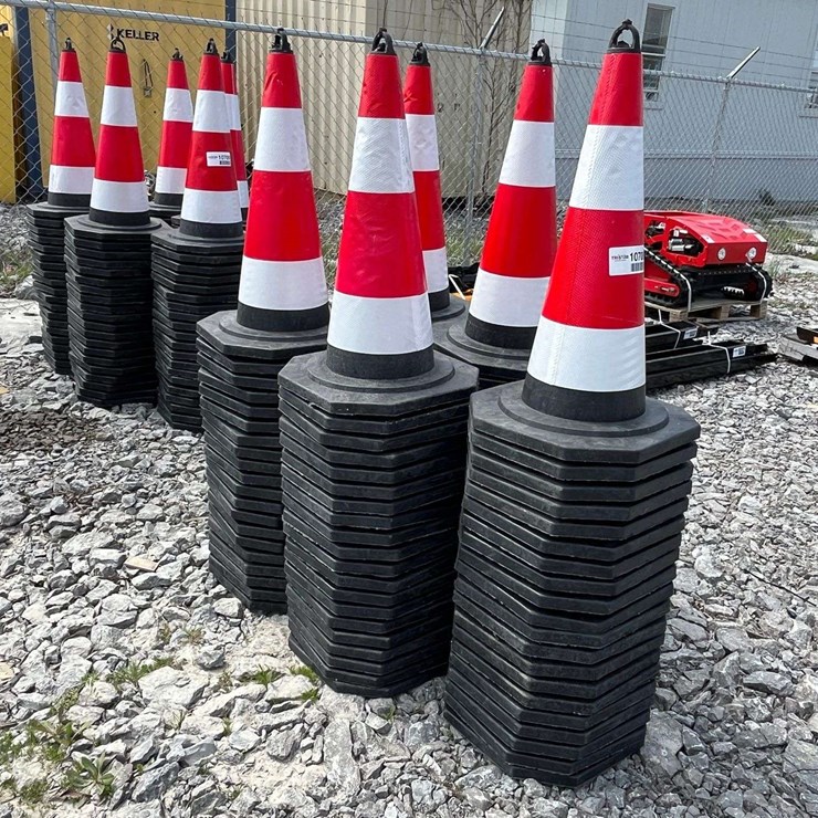 Lot of 100 Unused 2026 CE IRSTC SAFETY TRAFFIC CONES
