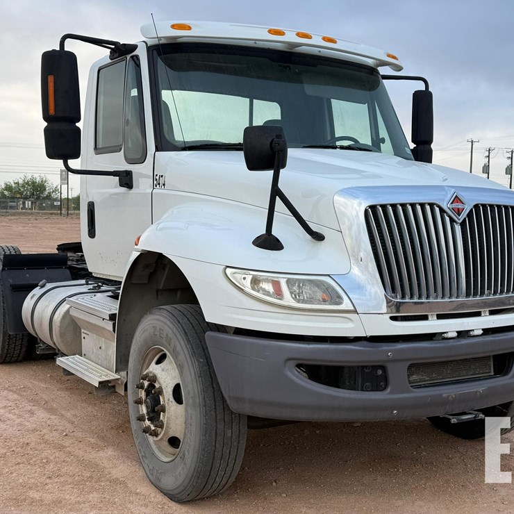 2018 INTERNATIONAL DURASTAR 4400