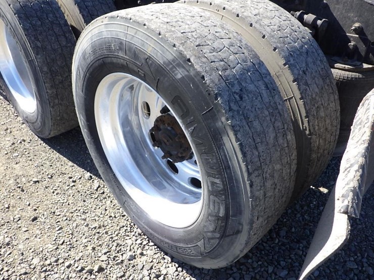 2012-international-prostar-image-21