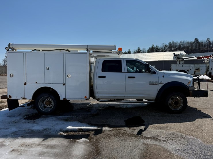 #1063-•-2014-ram-5500-heavy-duty-service-truck-image-6