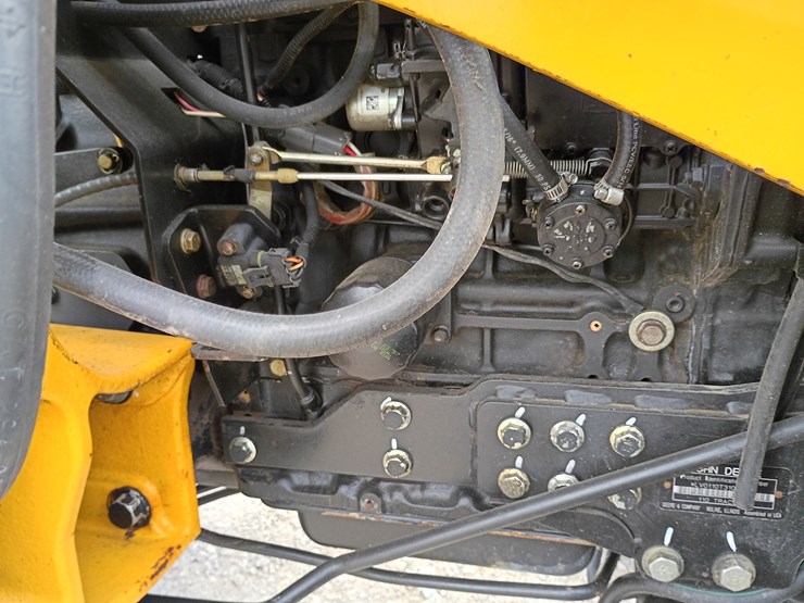 john-deere-110-image-18