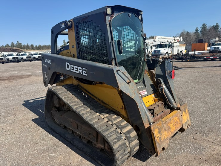 deere-333e-image-7