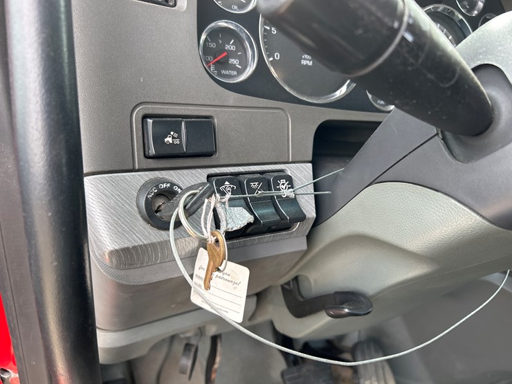 2015-kenworth-t680-image-72