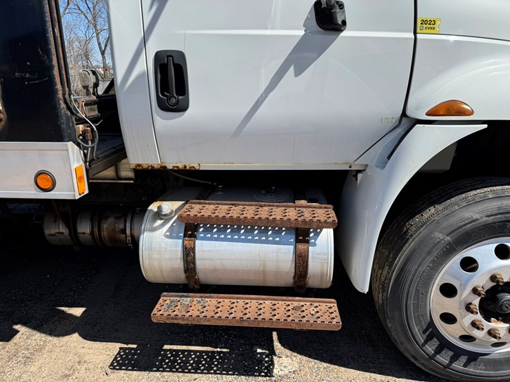 2018-international-4000-image-17