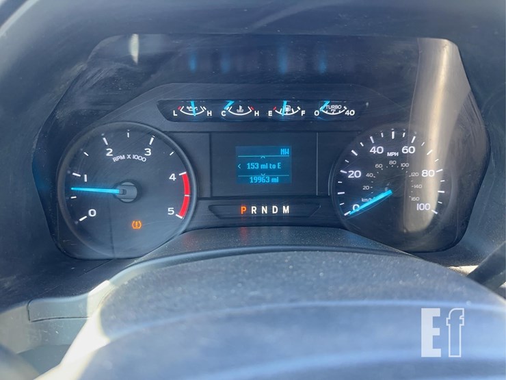 2021-ford-f350-xl-image-9