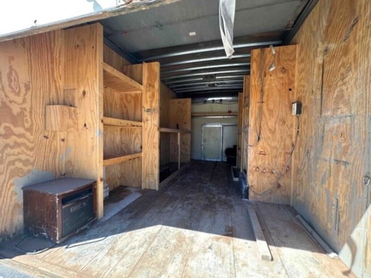 2001-gmc-3500-image-19