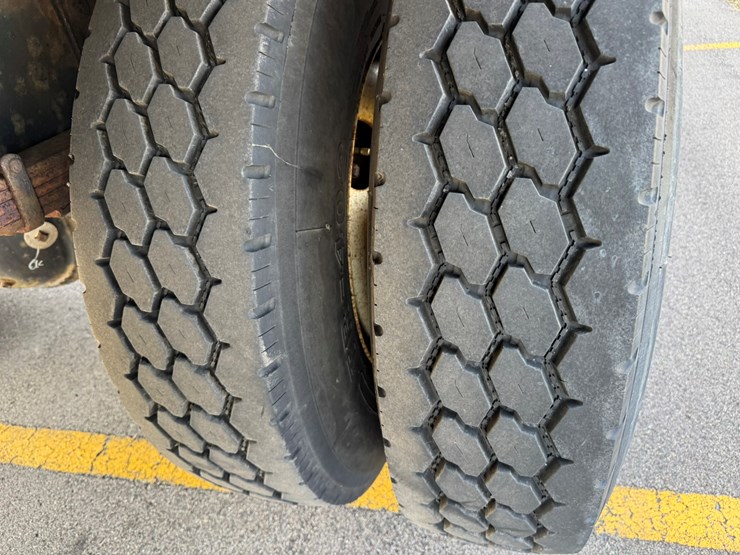 2014-international-4300-sba-image-53