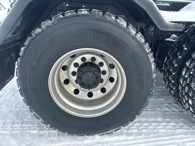 2009-caterpillar-c13-image-61