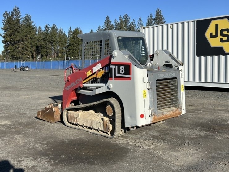2016-takeuchi-tl8-image-3