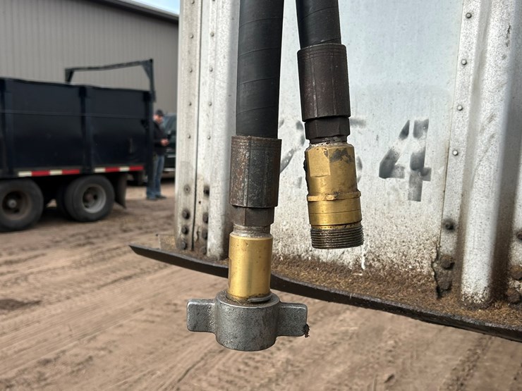 2000-wilkens-walking-floor-image-9