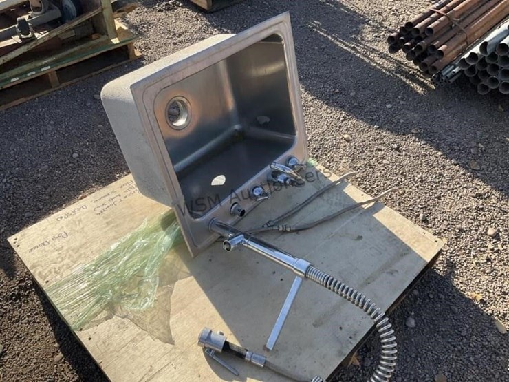 stainless-steel-sink-image-2