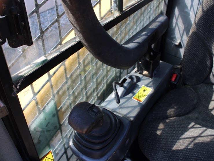 caterpillar-279d-image-23