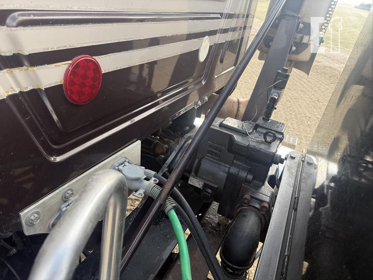 2007-mack-pinnacle-cxp613-image-34