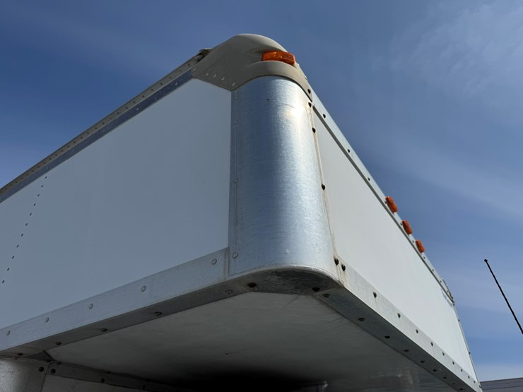 2010-ford-e350-image-14