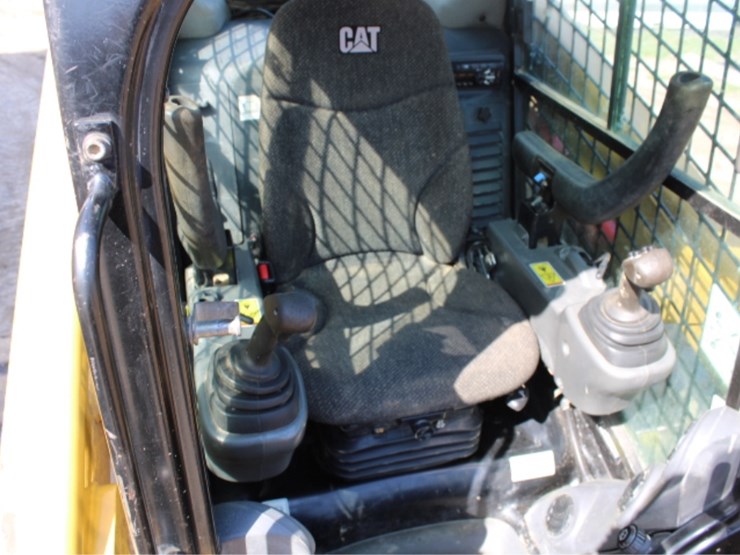 caterpillar-279d-image-21