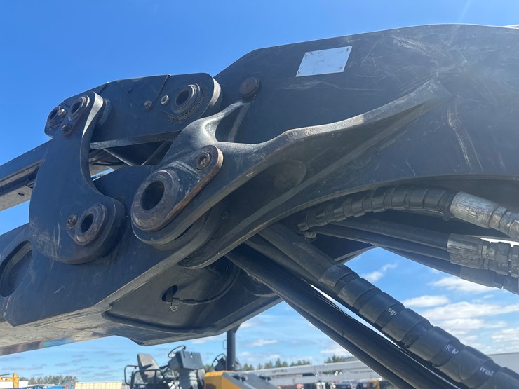 2011-deere-1270e-image-50