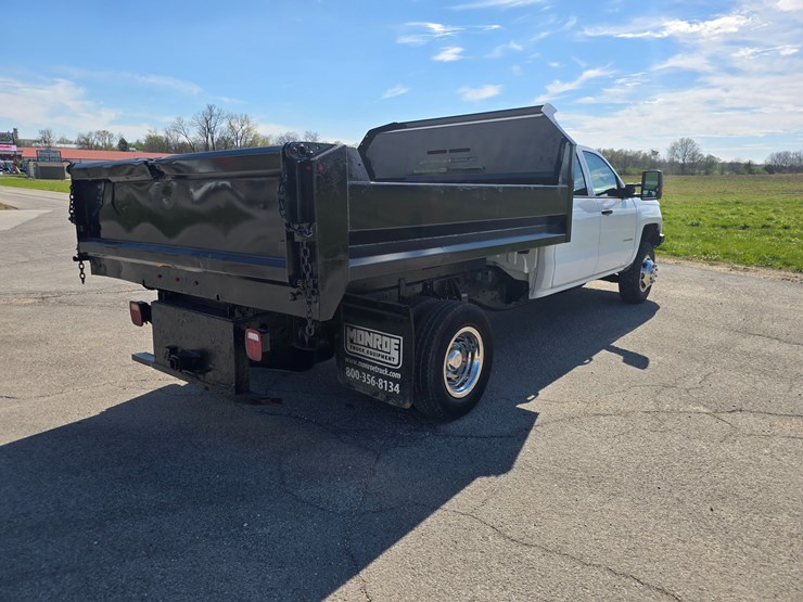 2019-chevrolet-silverado-3500-image-15