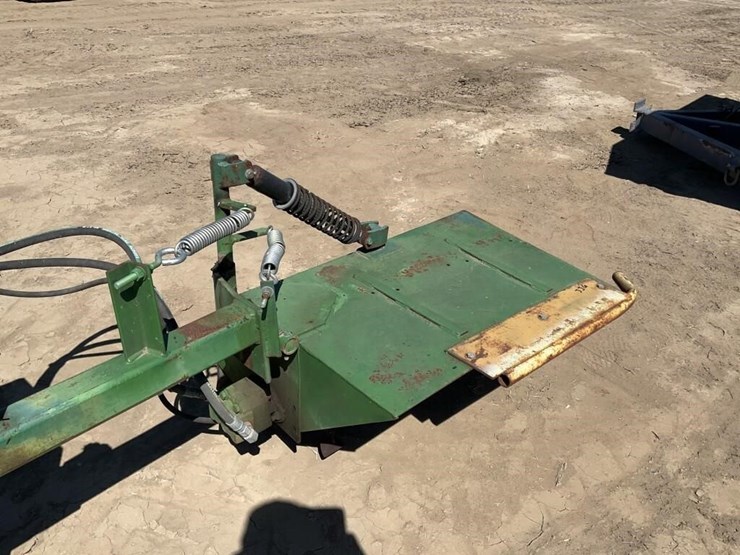 rinieri-"style"-6'-hyd.-berm-flail-mower-attach.-image-12