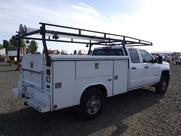 2017-chevrolet-2500hd-image-5