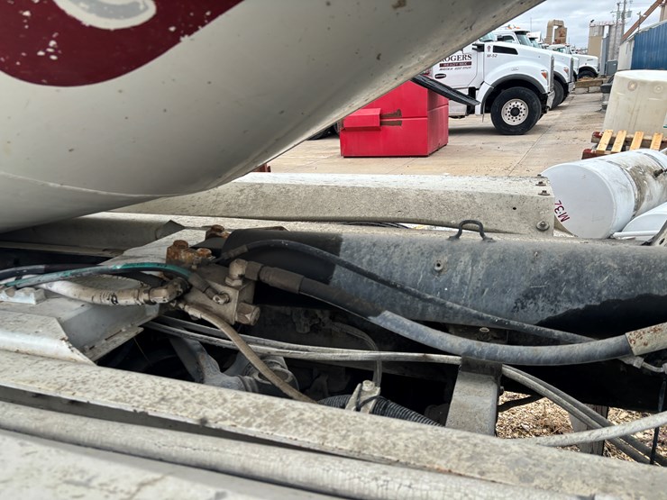 2004-kenworth-w900-image-62