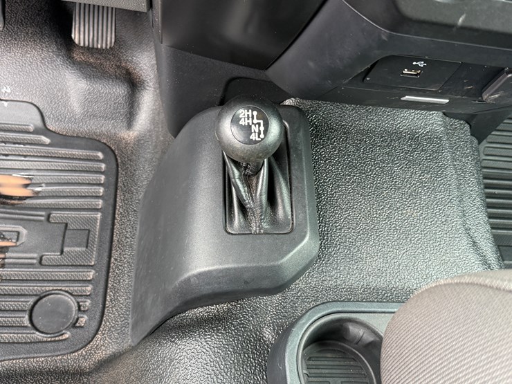 2018-ford-f550-image-54