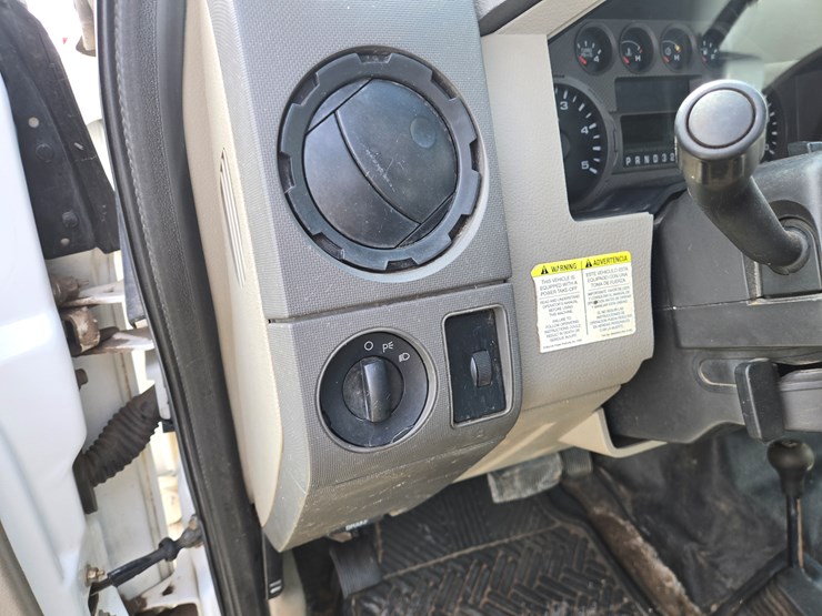 2008-ford-f550-image-50