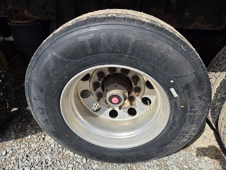 2005-massey-ferguson-8-image-90