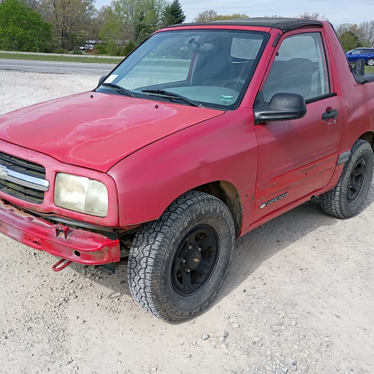 2000 CHEVROLET TRACKER