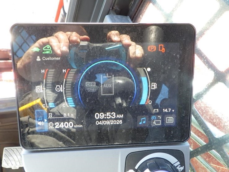 2024-kubota-svl75-3-image-24