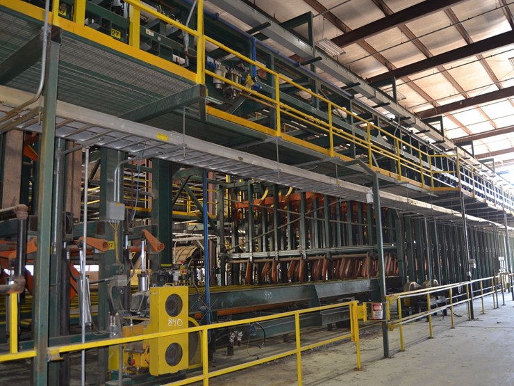 2015-usnr-83-bay-bin-sorter-w/infeed-incline-chain-w/catwalk-and-steps-on-both-sides-of-sorter-image-5