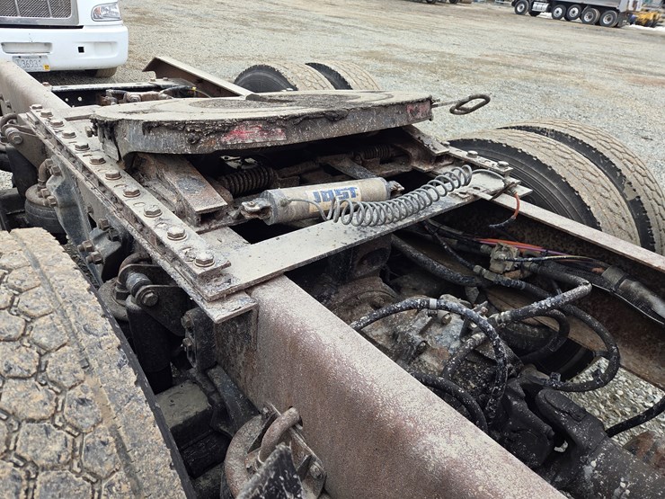 2005-kenworth-t600-image-33