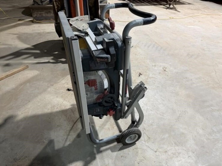 bosch-4100-10"-table-saw-&-ts3000-gravity-rise-image-7
