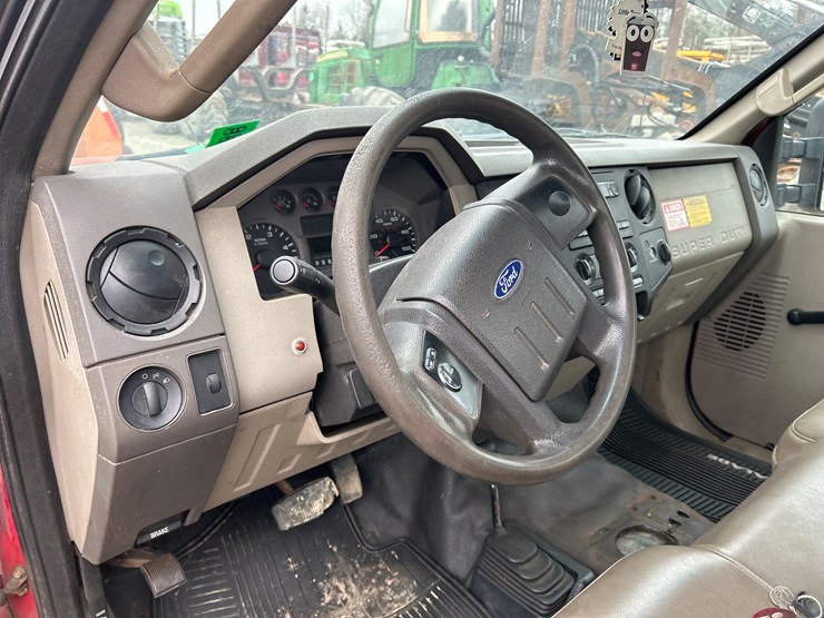 2008-ford-f550-xl-image-41