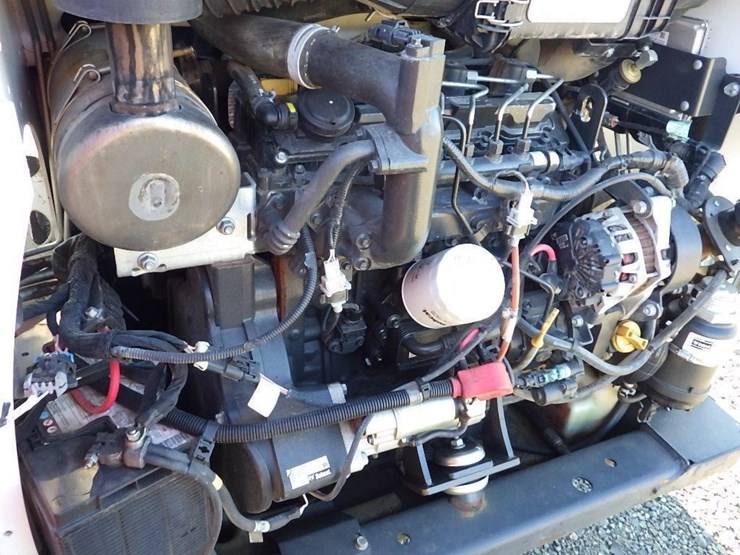 2020-bobcat-s550-image-11