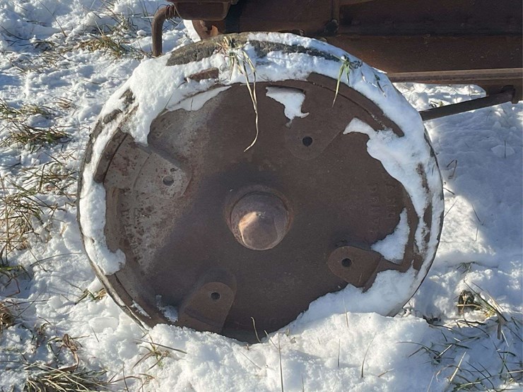 fordson-with-hard-rubber-tires-image-15