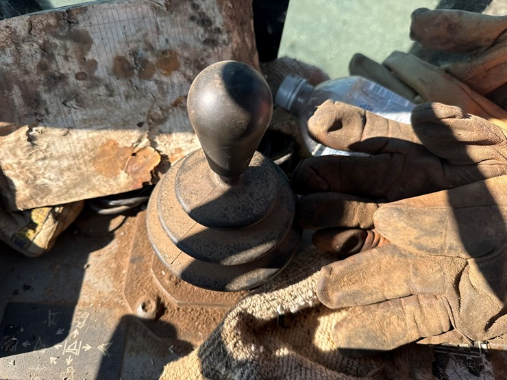 caterpillar-d5g-lgp-image-38