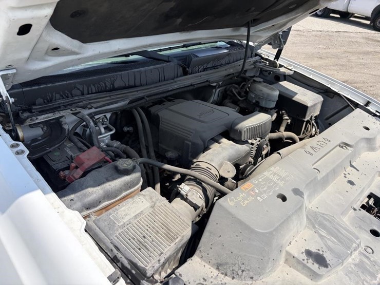 2012-gmc-sierra-2500-image-8