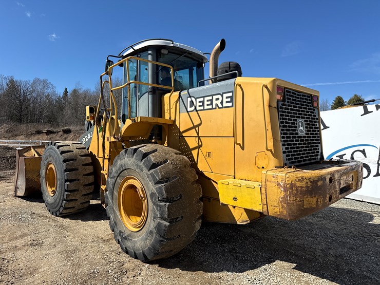 deere-824j-image-3