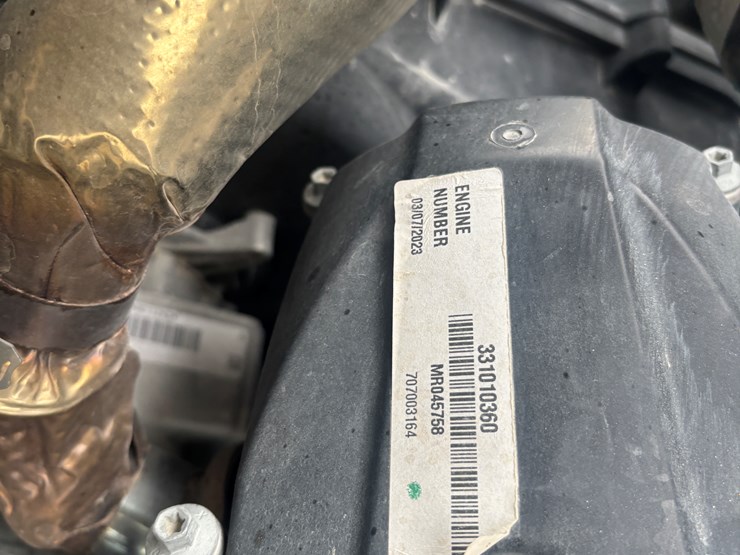 #2311-•-2023-can-am-hd-9-defender-xt-4x4-utv-image-27