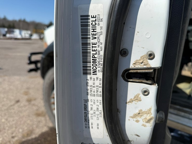 #2047-•-2012-ram-5500-heavy-duty-4x4-service-truck-image-60