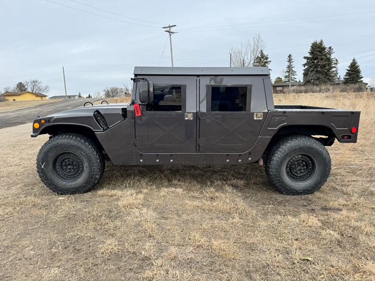 #2246-•-2001-american-general-4x4-hummer-image-2
