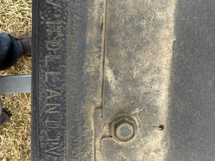 new-holland-tv140-image-48