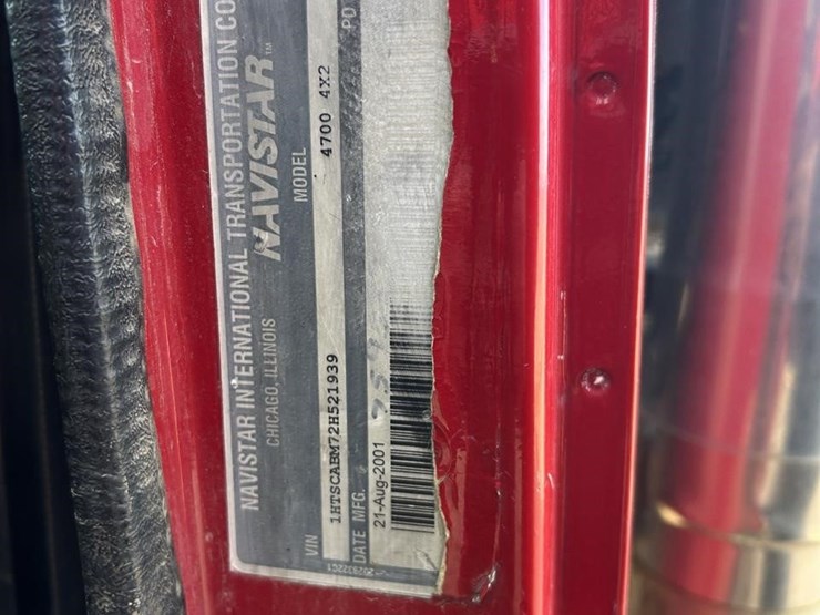 2002-international-4700-image-24