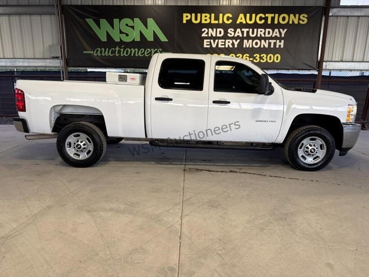 2014-chevrolet-silverado-2500hd-image-1