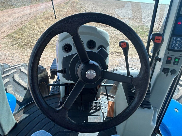 2010-new-holland-t9020-image-29