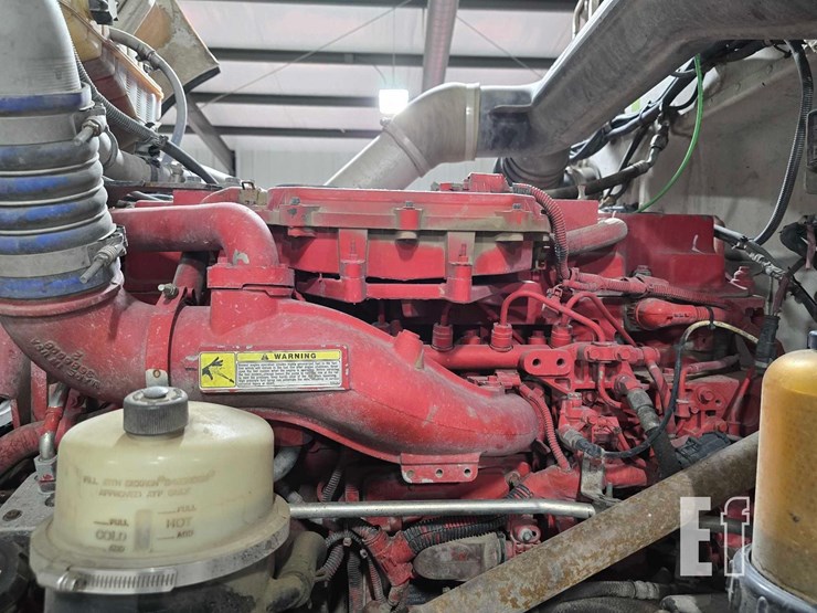 2017-peterbilt-367-image-22