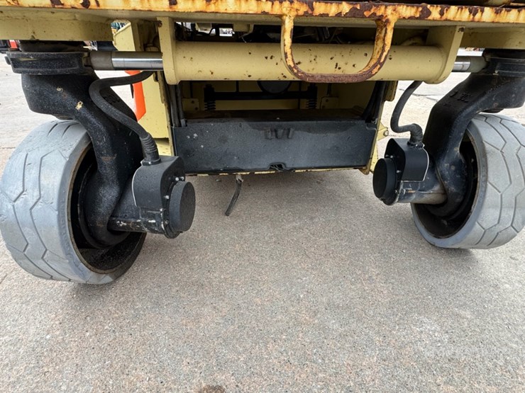 2007-jlg-3246es-image-7