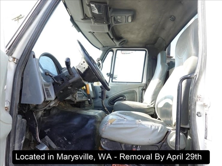 2005-international-7600-image-16