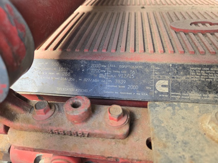 2014-massey-ferguson-8-image-48