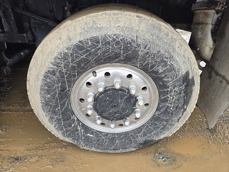 massey-ferguson-8-image-151